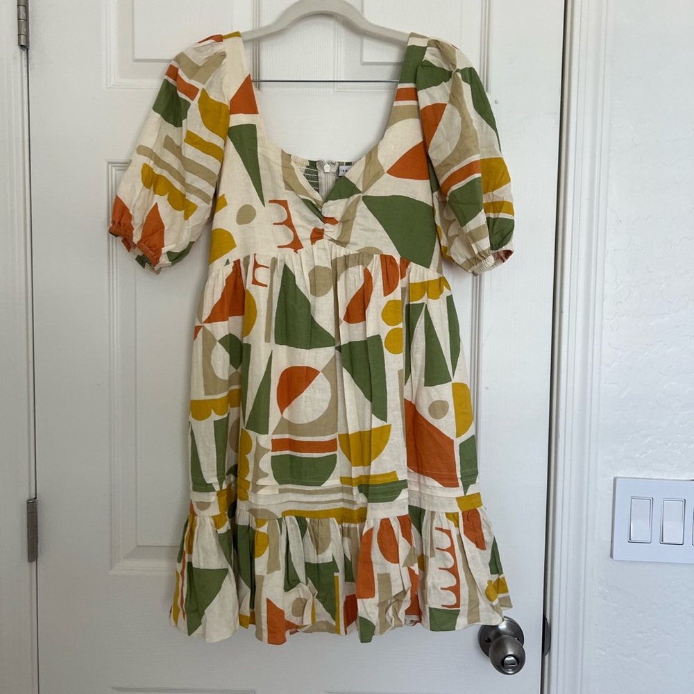 Gianni Bini size 0
Short Sleeve Linen A-Line Dress